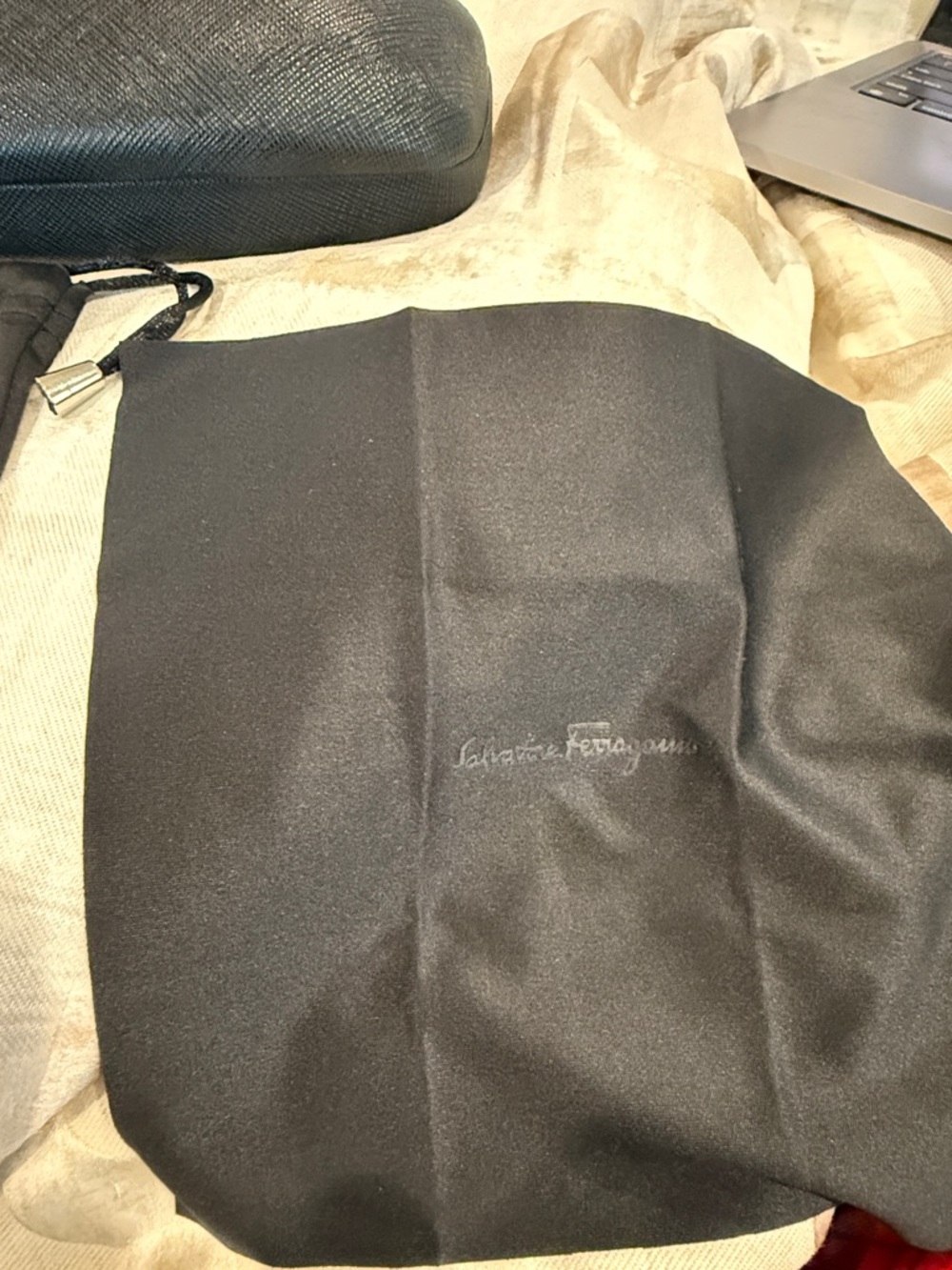 Salvatore Ferragamo Black case set no glasses - Picture 3 of 8
